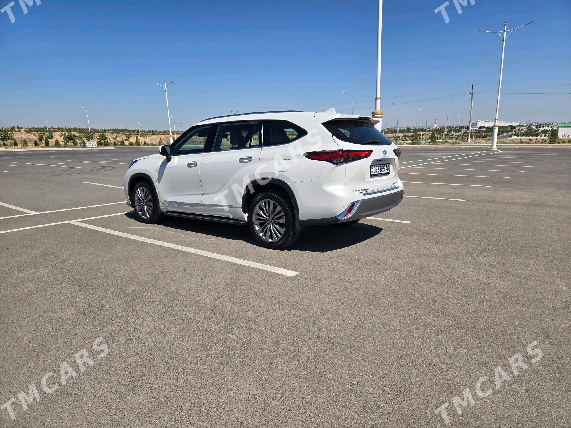 Toyota Highlander 2021 - 580 000 TMT - Ашхабад - img 4