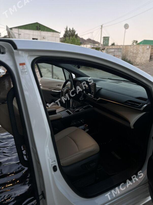 Toyota Sienna 2022 - 624 000 TMT - Türkmenbaşy - img 9