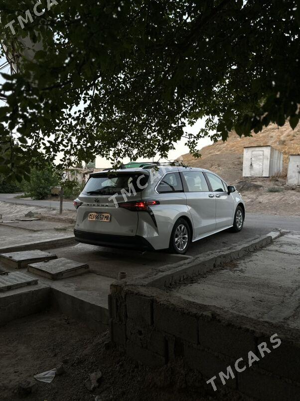 Toyota Sienna 2022 - 624 000 TMT - Türkmenbaşy - img 7