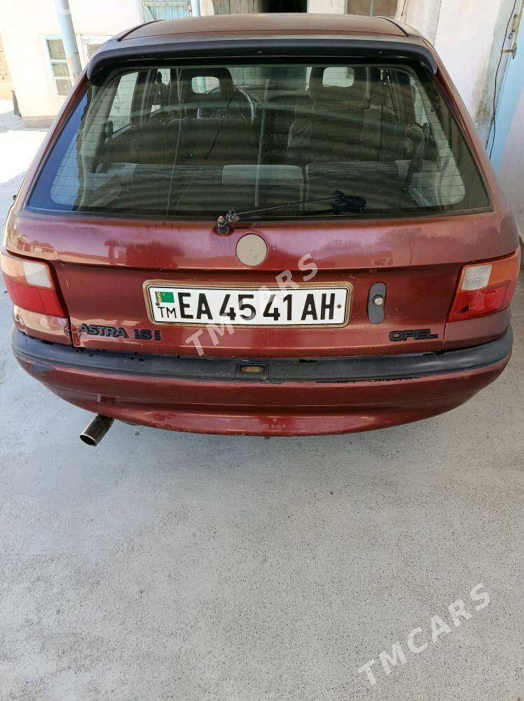 Opel Astra 1992 - 23 000 TMT - Bäherden - img 8