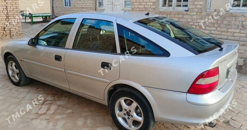 Opel Vectra 1998 - 55 000 TMT - Сакарчага - img 4