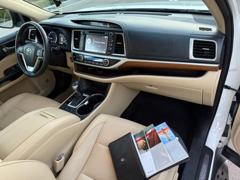 Toyota Highlander 2019 - 570 000 TMT - Ашхабад - img 5