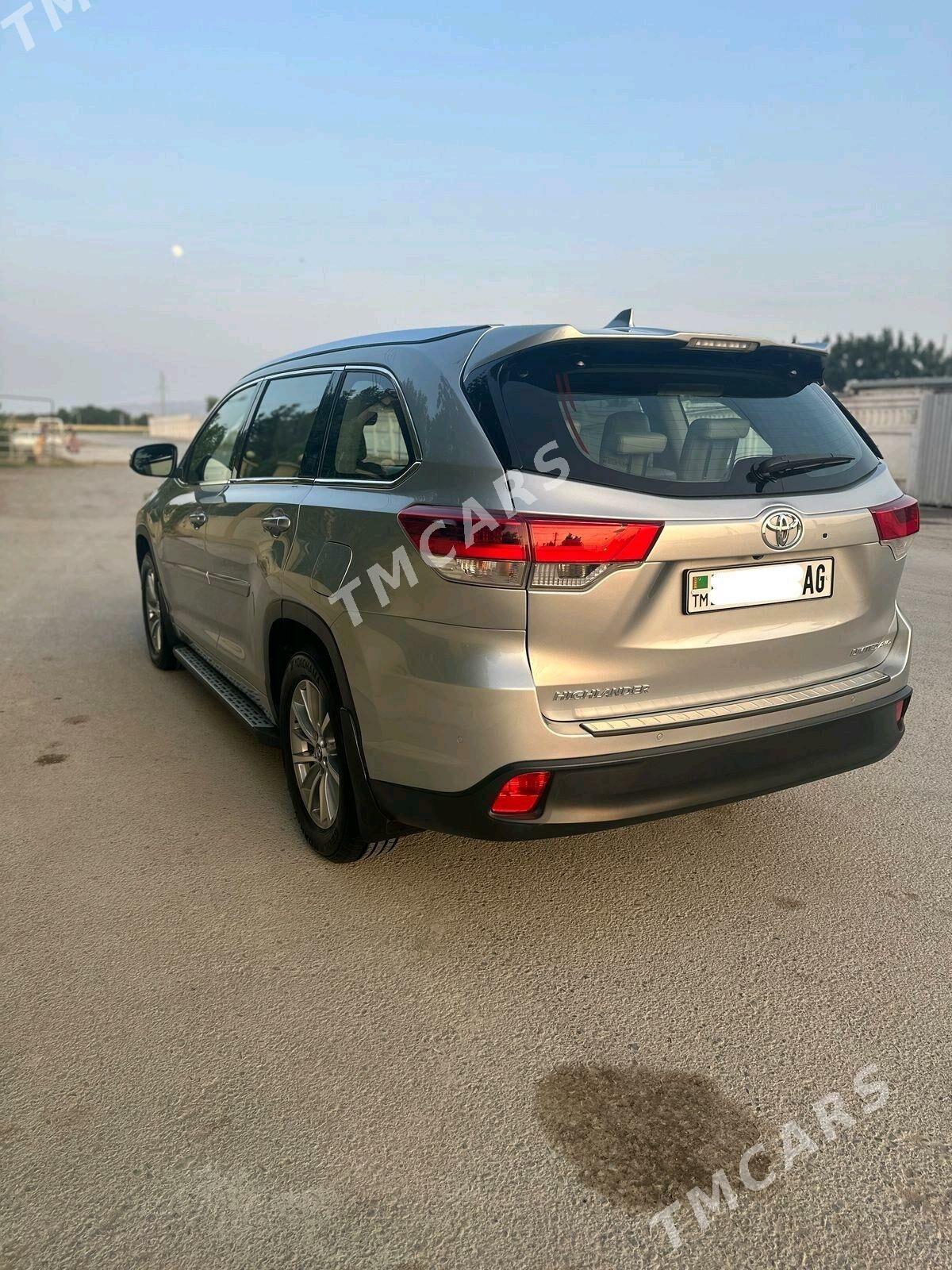 Toyota Highlander 2017 - 465 000 TMT - Aşgabat - img 2
