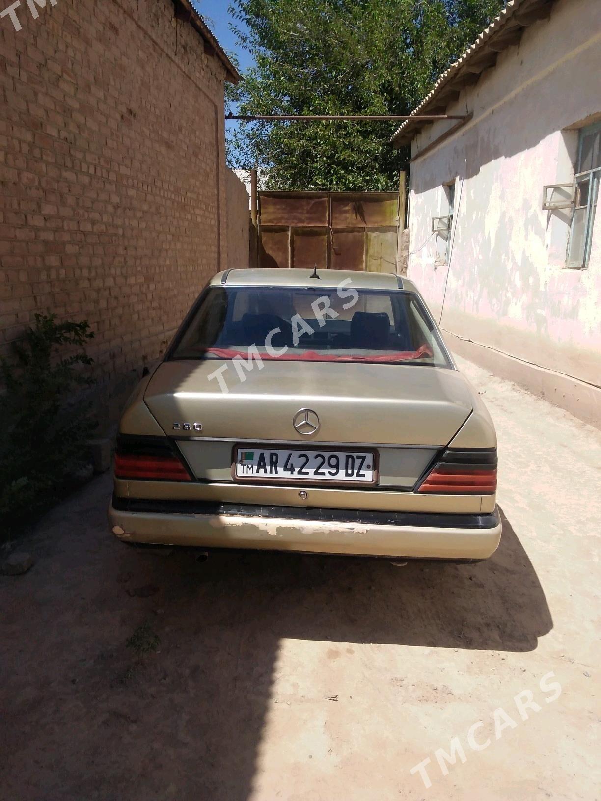 Mercedes-Benz 230E 1985 - 30 000 TMT - Boldumsaz - img 4