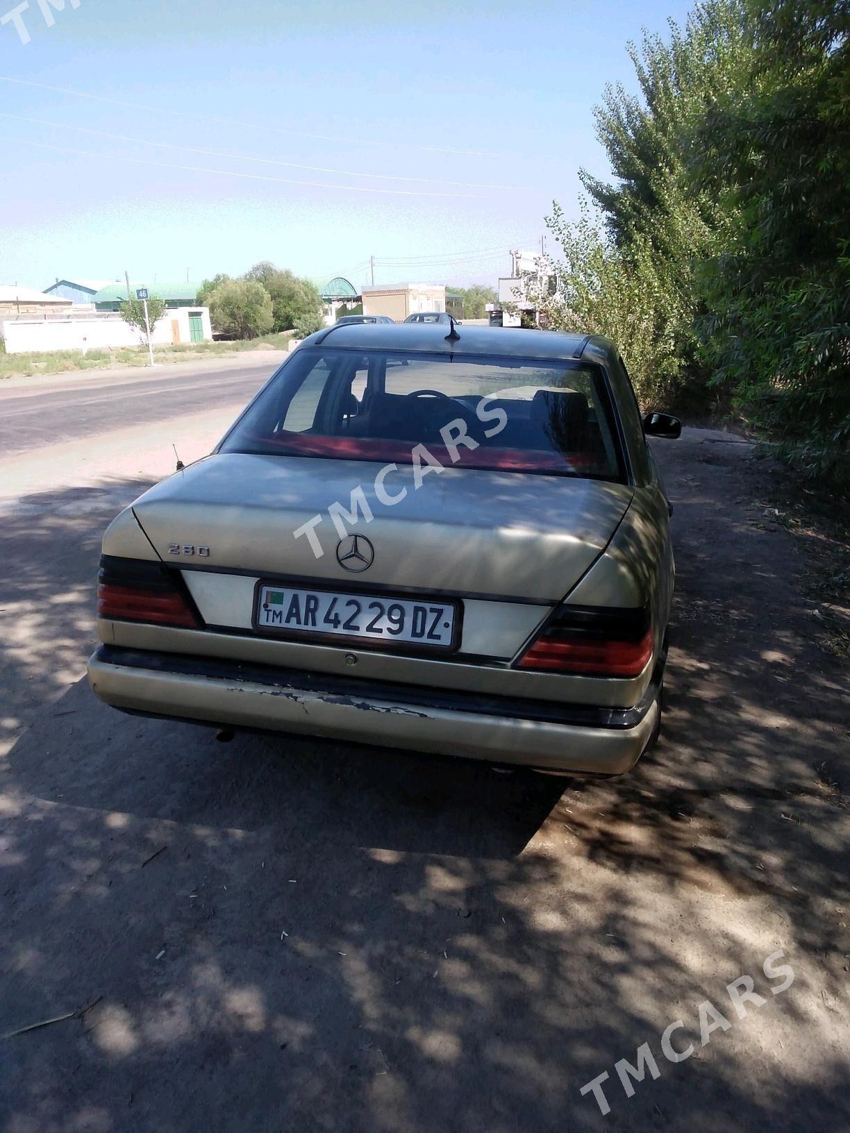 Mercedes-Benz 230E 1985 - 30 000 TMT - Boldumsaz - img 5