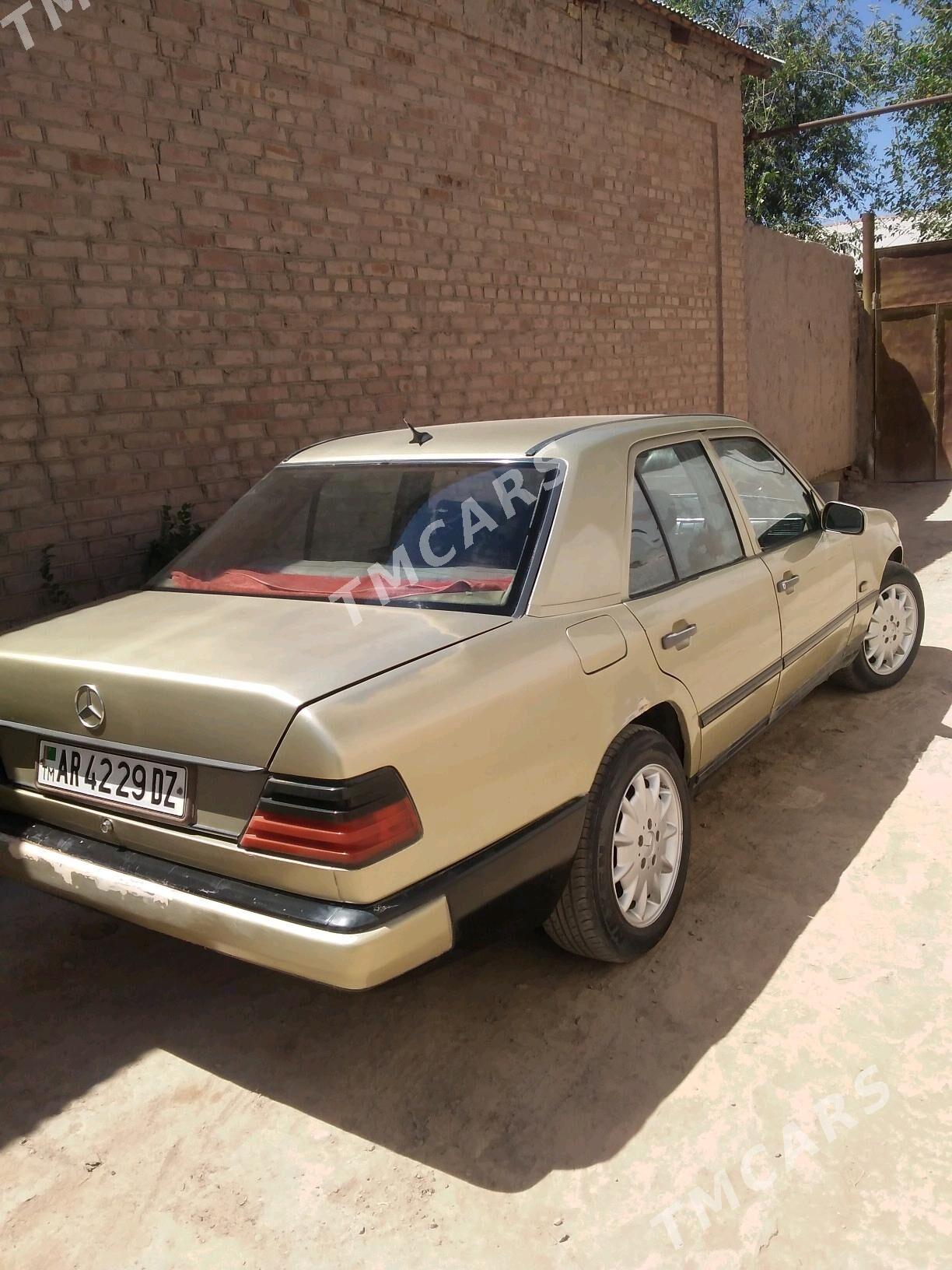 Mercedes-Benz 230E 1985 - 30 000 TMT - Boldumsaz - img 6