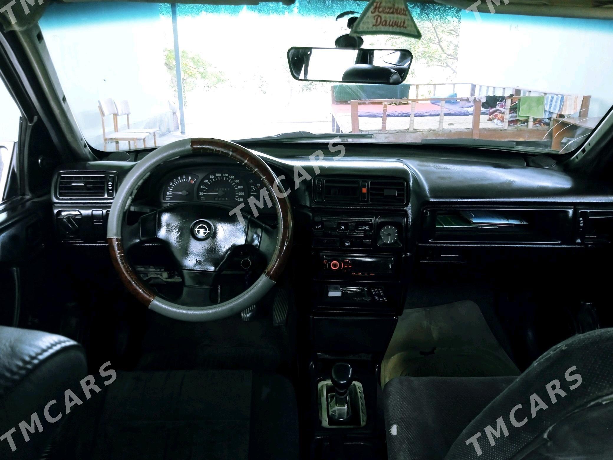 Opel Vectra 1991 - 20 000 TMT - Gubadag - img 9