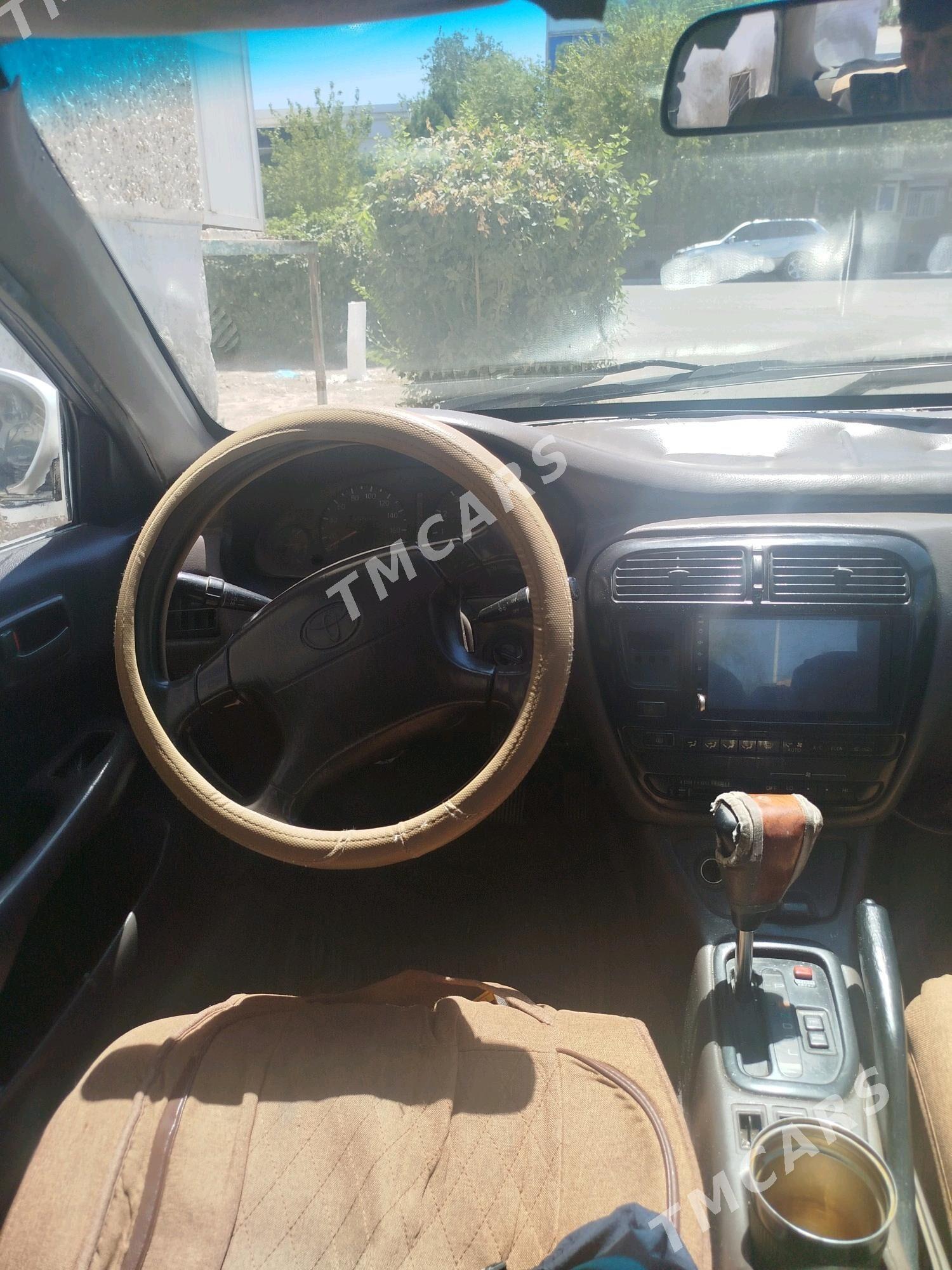 Toyota Carina 1995 - 40 000 TMT - Türkmenabat - img 2