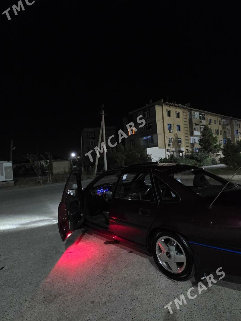 Opel Vectra 1992 - 65 000 TMT - Туркменабат - img 3