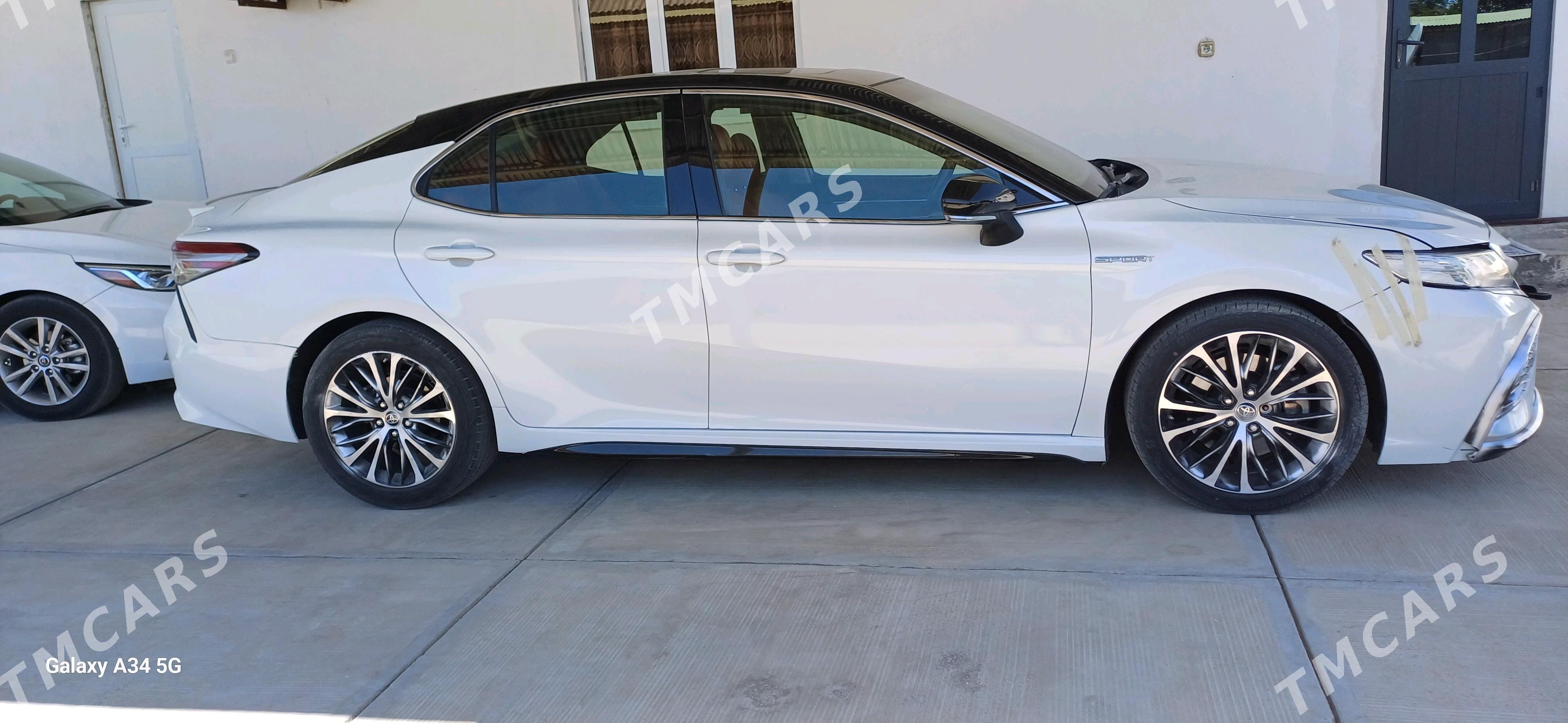 Toyota Camry 2020 - 410 000 TMT - Кипджак - img 3