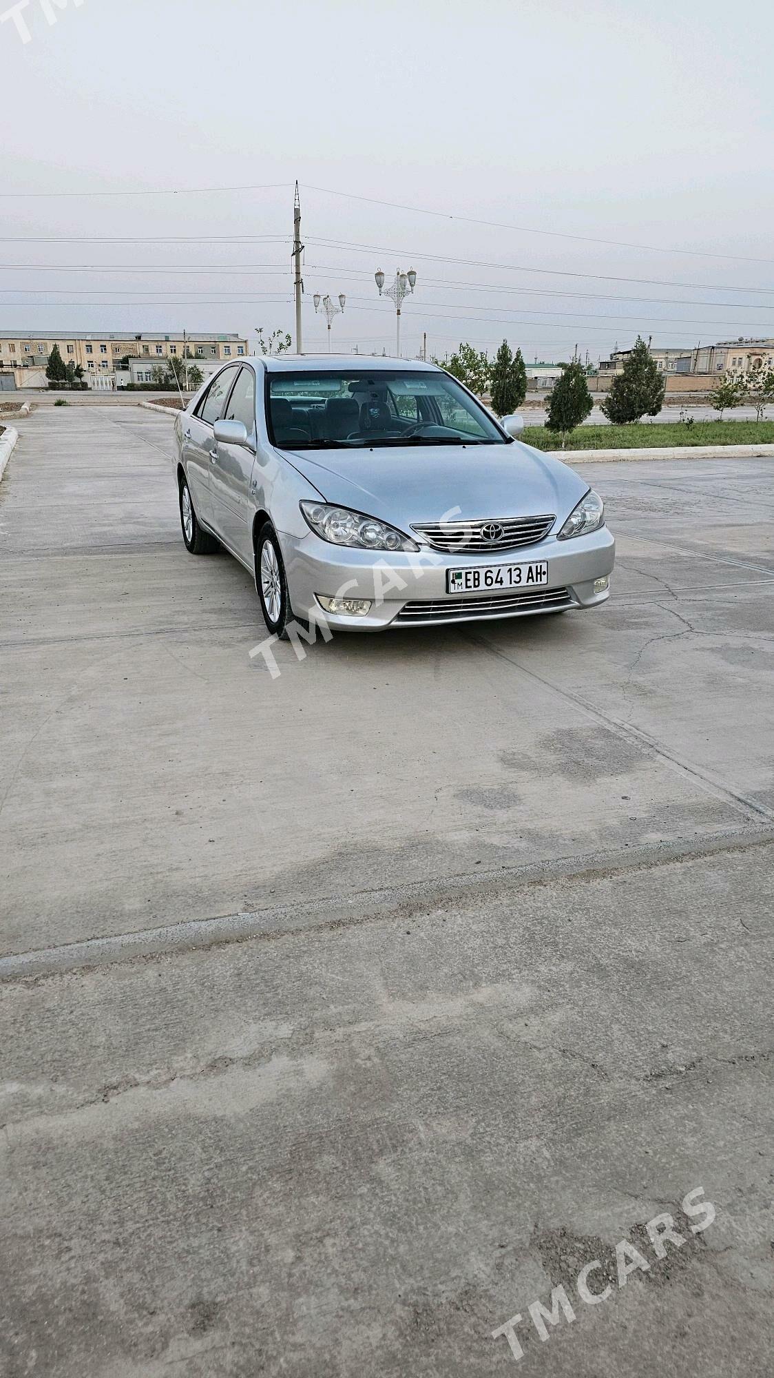 Toyota Camry 2002 - 170 000 TMT - Теджен - img 3
