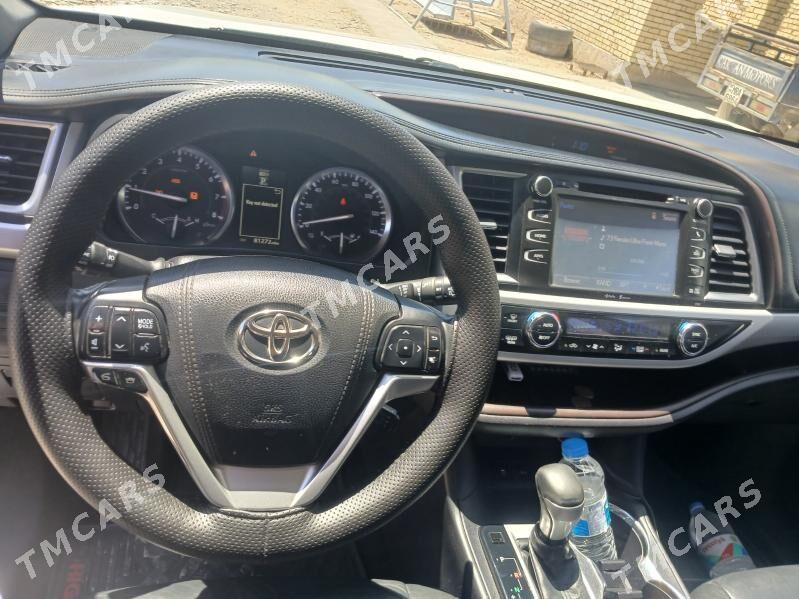 Toyota Highlander 2016 - 500 000 TMT - Мары - img 9