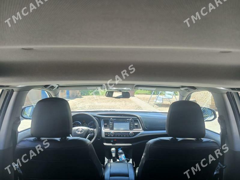 Toyota Highlander 2016 - 500 000 TMT - Мары - img 5