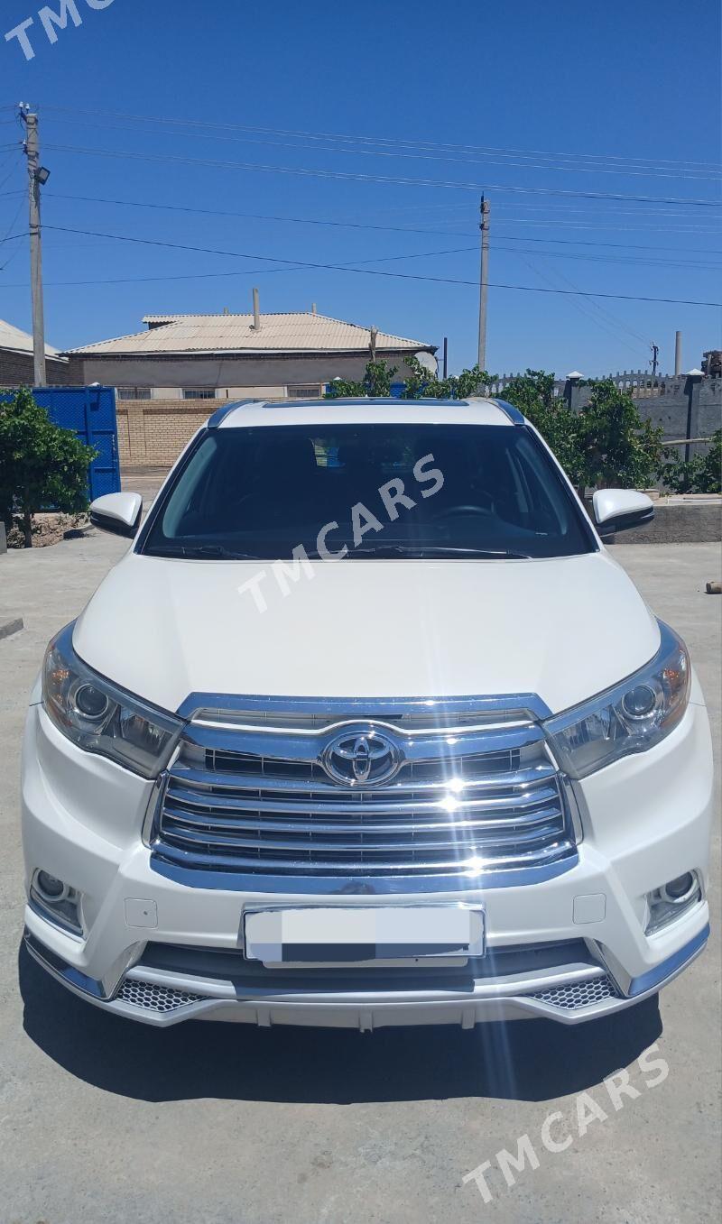 Toyota Highlander 2016 - 500 000 TMT - Мары - img 6
