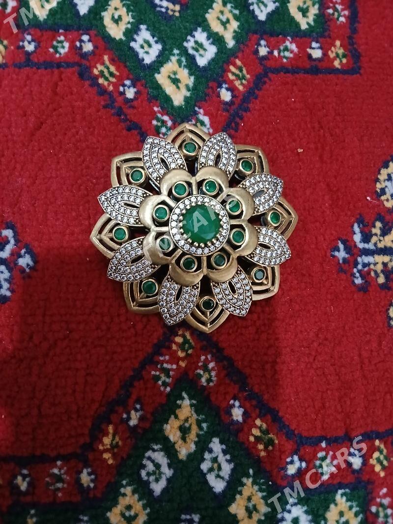 Hürrem broşka - Aşgabat - img 2