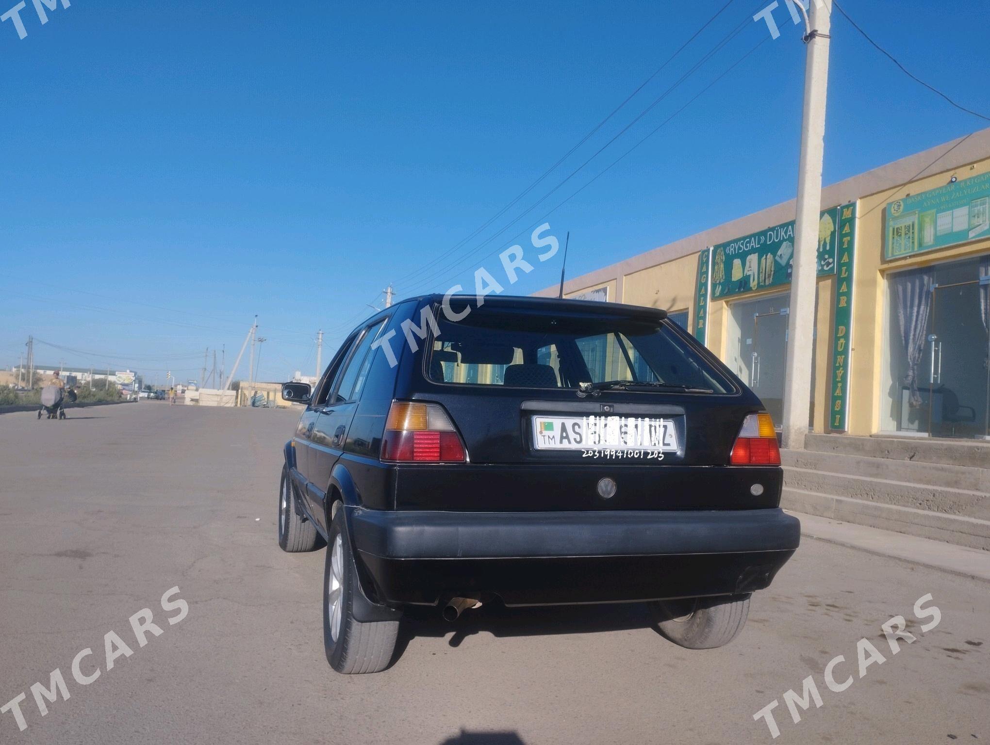Volkswagen Golf 1993 - 40 000 TMT - Губадаг - img 4
