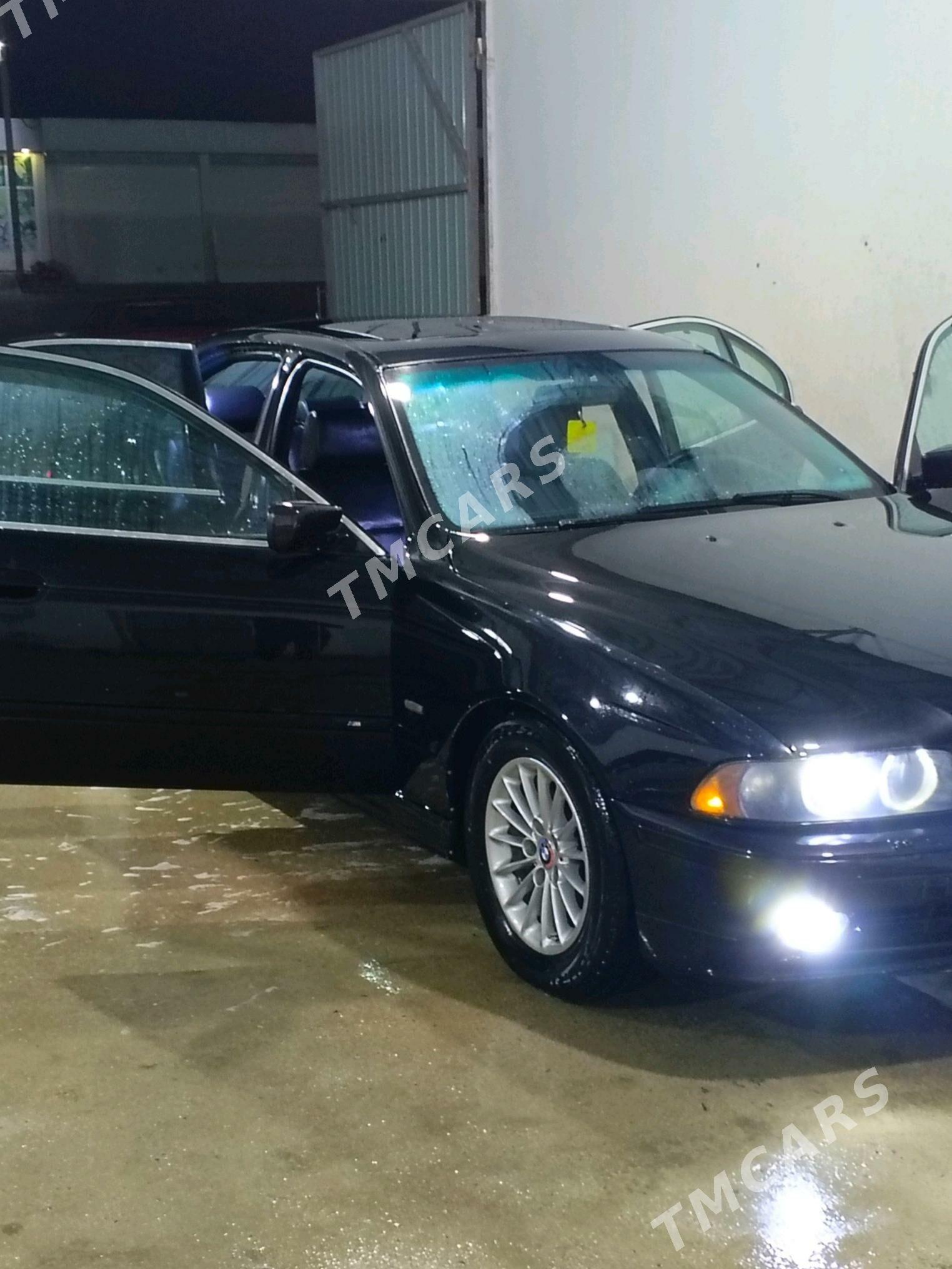 BMW E39 2003 - 145 000 TMT - Balkanabat - img 3
