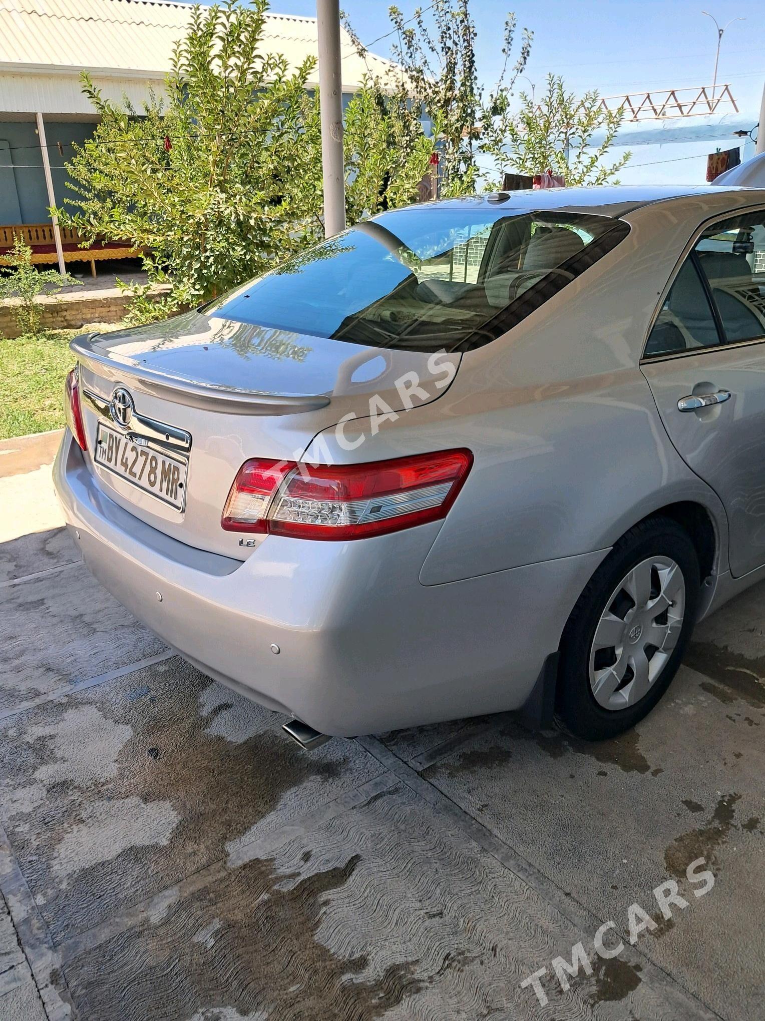 Toyota Camry 2010 - 240 000 TMT - Байрамали - img 3
