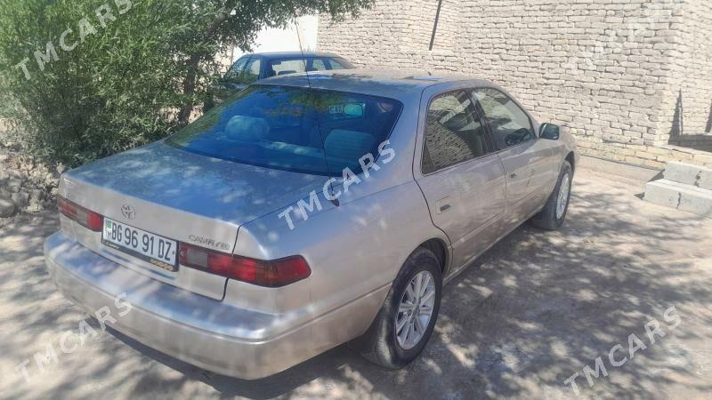 Toyota Camry 1998 - 130 000 TMT - Şabat etr. - img 4