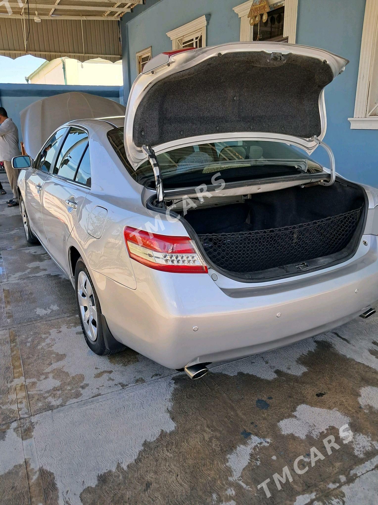Toyota Camry 2010 - 240 000 TMT - Байрамали - img 7
