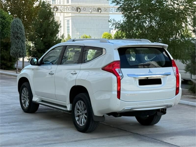Mitsubishi Montero Sport 2019 - 370 000 TMT - Aşgabat - img 3
