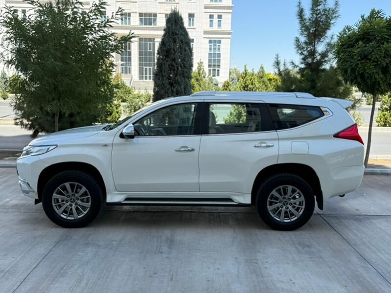 Mitsubishi Montero Sport 2019 - 370 000 TMT - Aşgabat - img 5