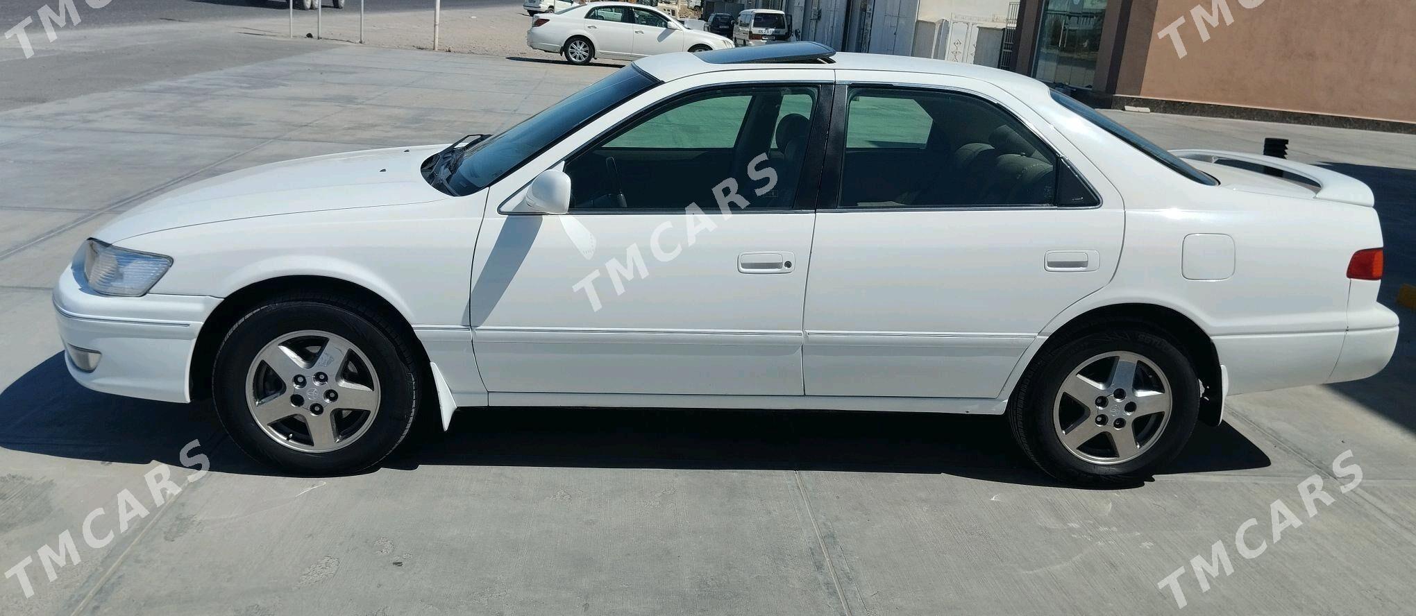 Toyota Camry 1999 - 150 000 TMT - Мары - img 3