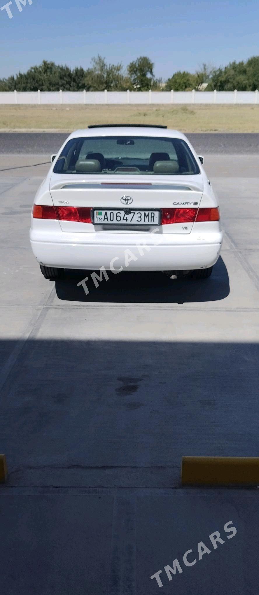 Toyota Camry 1999 - 150 000 TMT - Мары - img 4