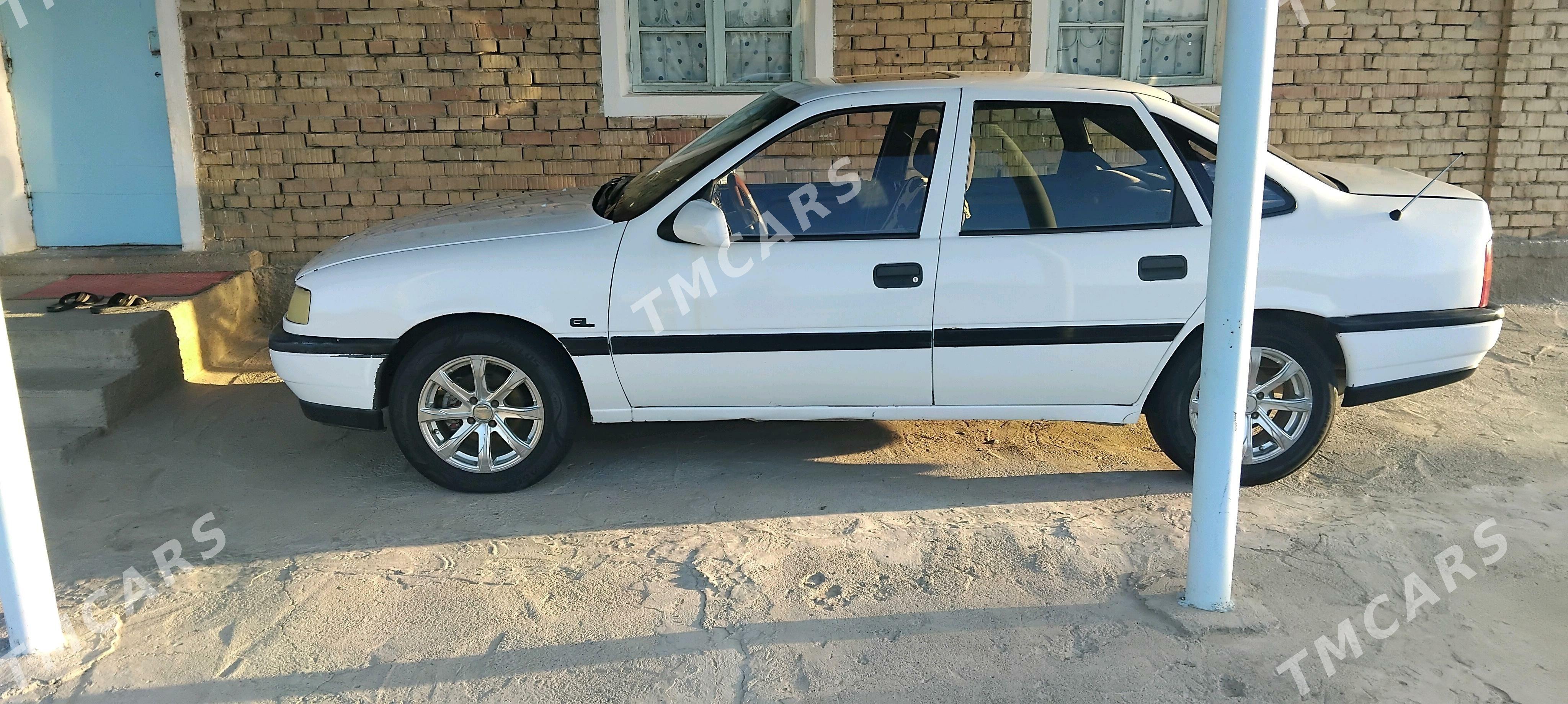 Opel Vectra 1992 - 27 000 TMT - Ак-Бугдайский этрап - img 5