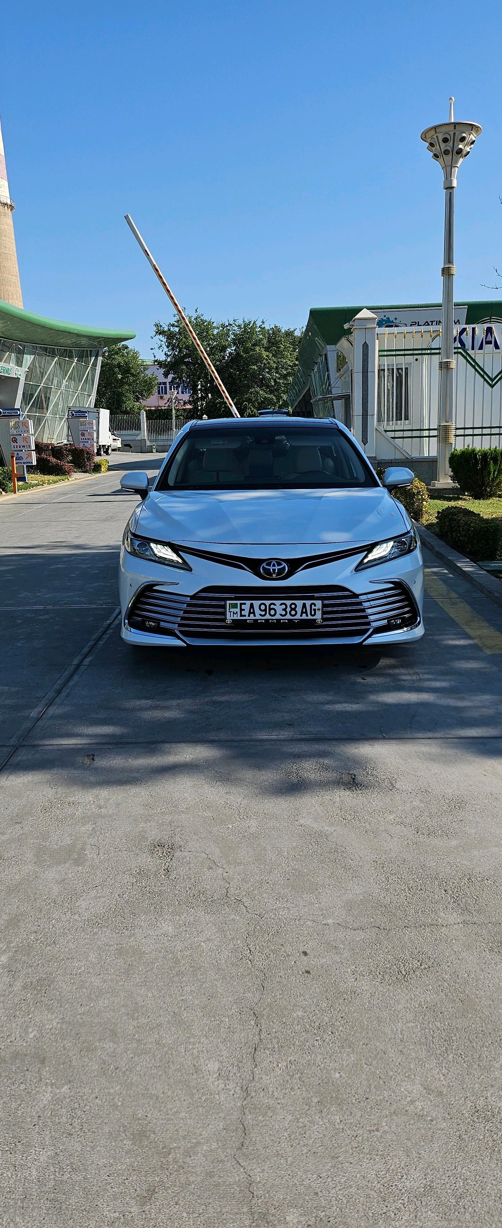 Toyota Camry 2023 - 510 000 TMT - Ашхабад - img 3