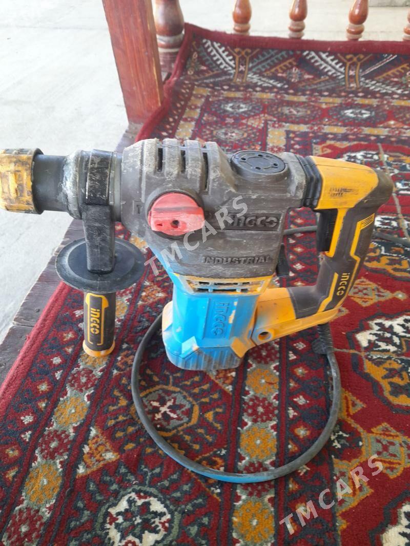 Hilti - Büzmeýin - img 2