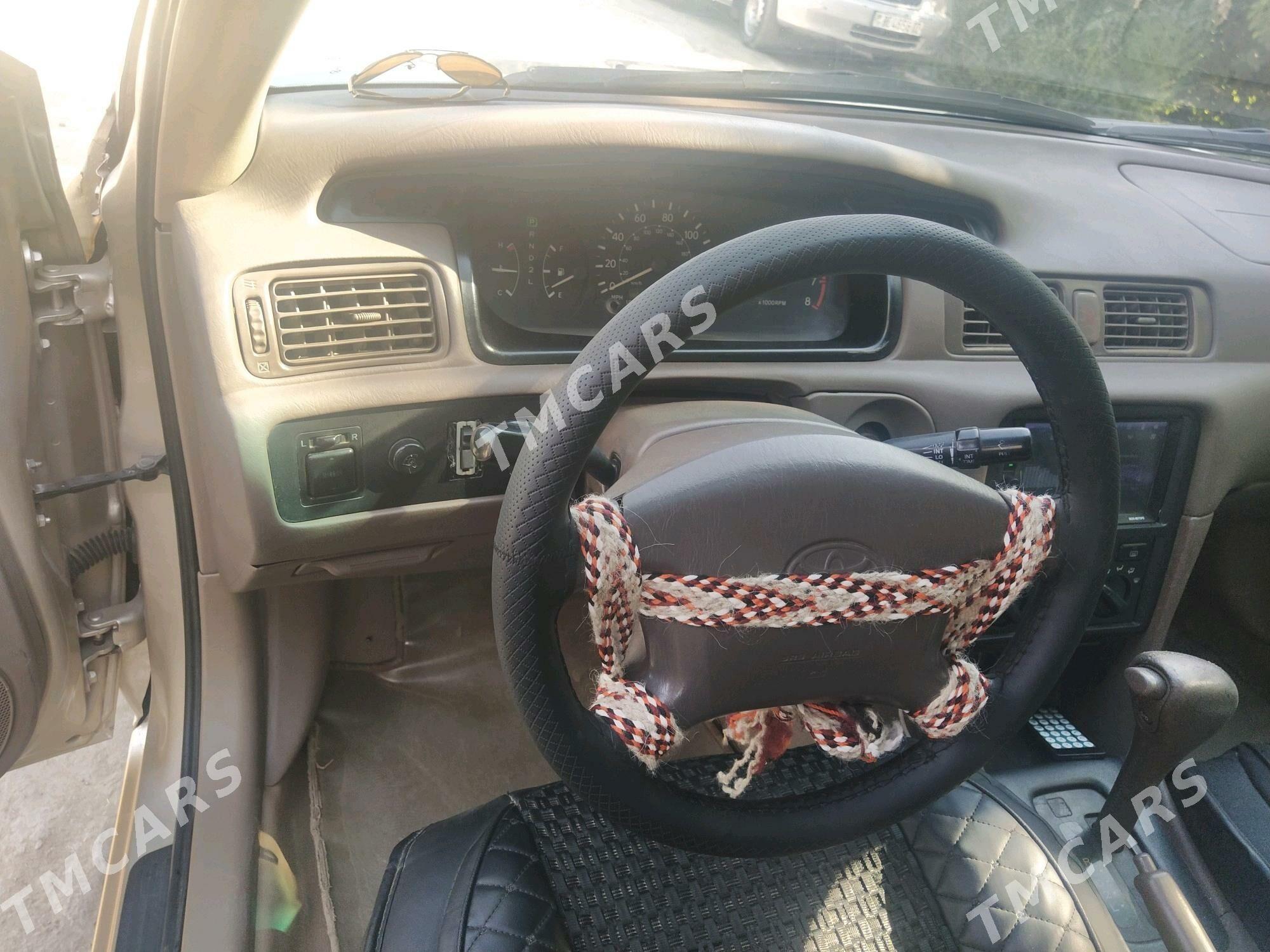Toyota Camry 1998 - 135 000 TMT - Гурбансолтан Едже - img 3