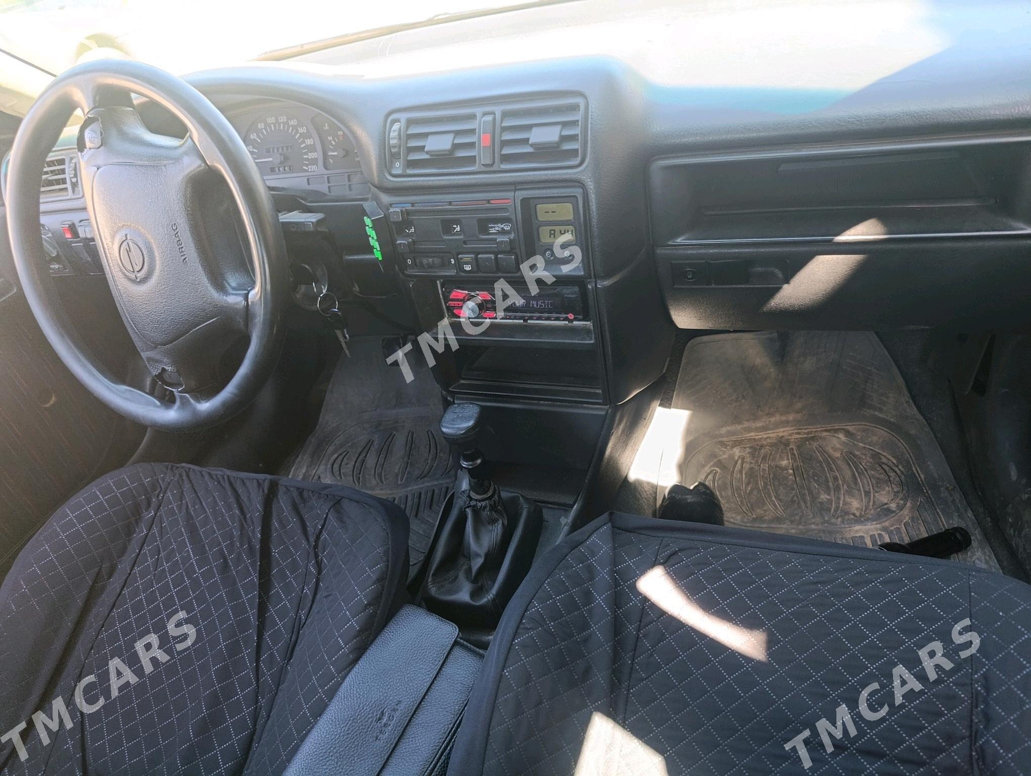 Opel Vectra 1994 - 40 000 TMT - Dänew - img 5