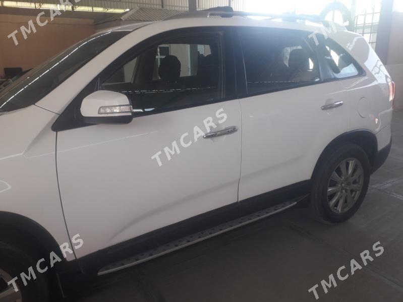 Kia Sorento 2011 - 190 000 TMT - Гёкдже - img 3