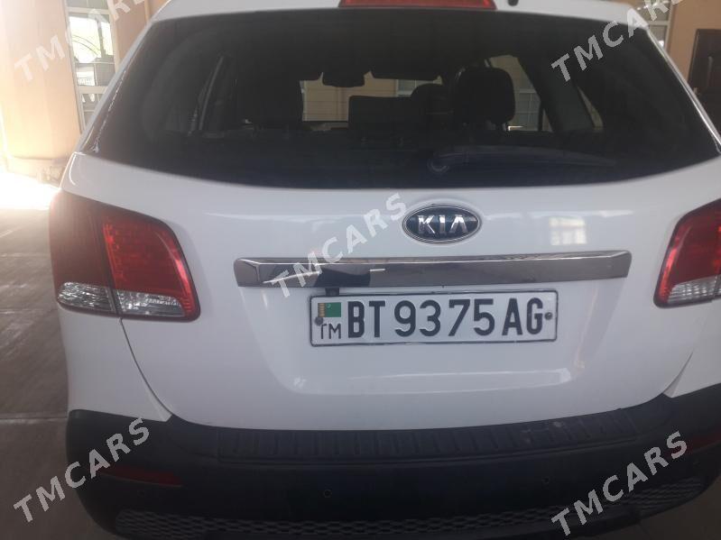 Kia Sorento 2011 - 190 000 TMT - Гёкдже - img 2