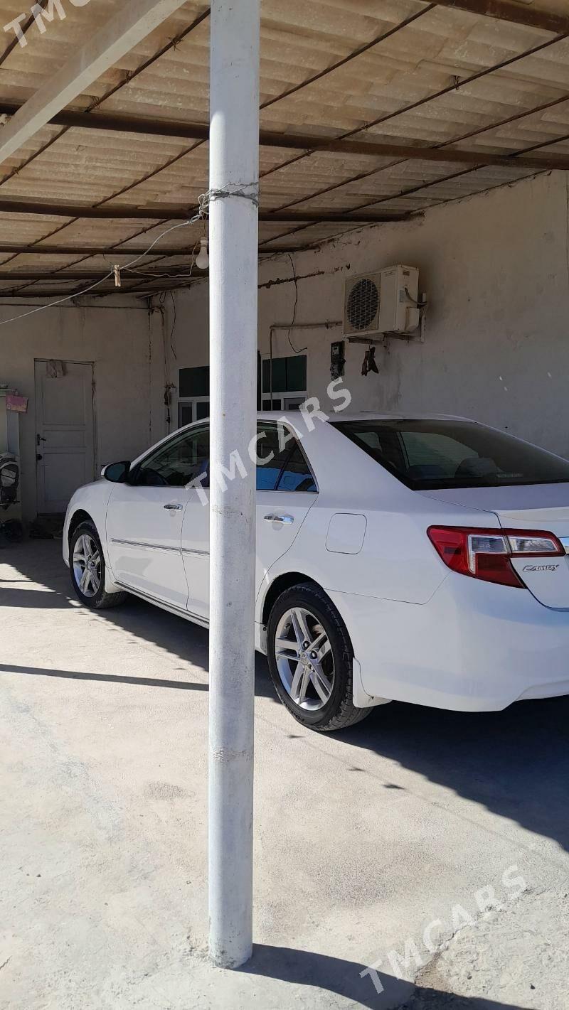 Toyota Camry 2011 - 190 000 TMT - Kaka - img 2
