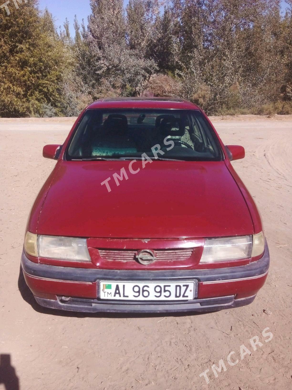 Opel Vectra 1990 - 20 000 TMT - Губадаг - img 2