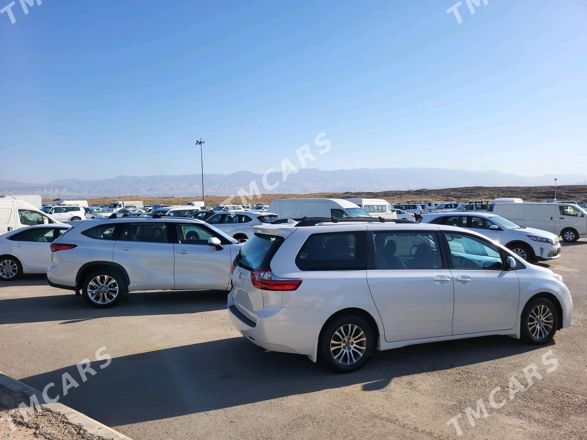 Toyota Sienna 2019 - 497 000 TMT - "Altyn Asyr" Gündogar bazary (Jygyllyk) - img 7