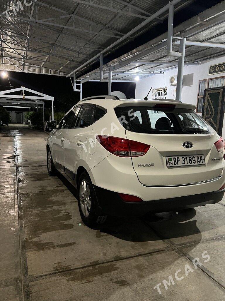 Hyundai Tucson 2011 - 172 000 TMT - Гёкдепе - img 5