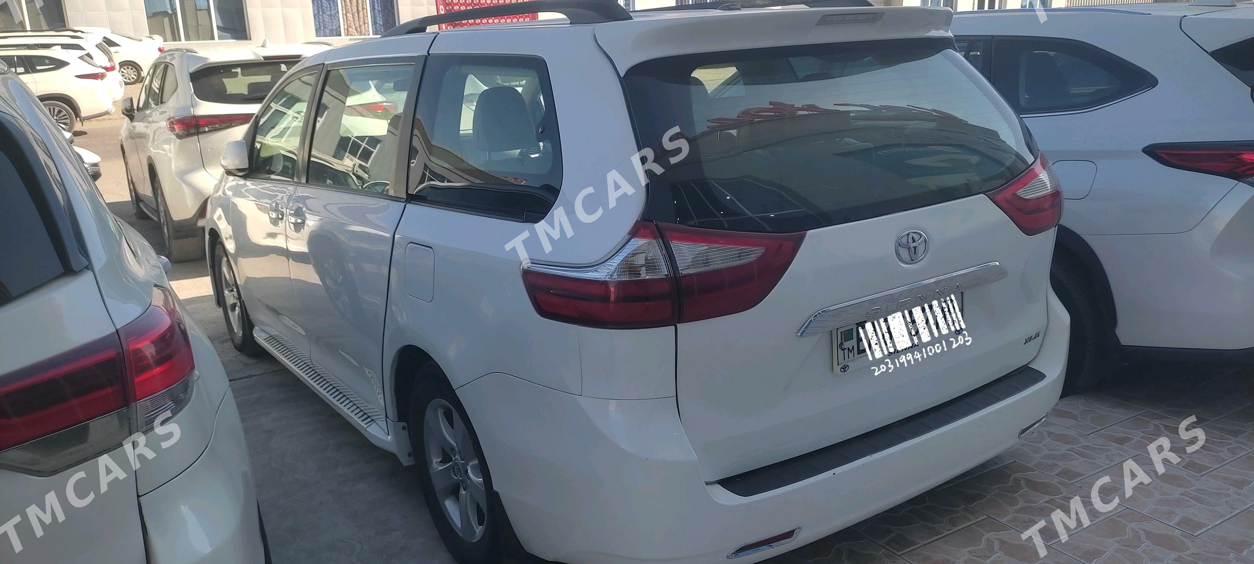 Toyota Sienna 2016 - 320 000 TMT - Mary - img 6