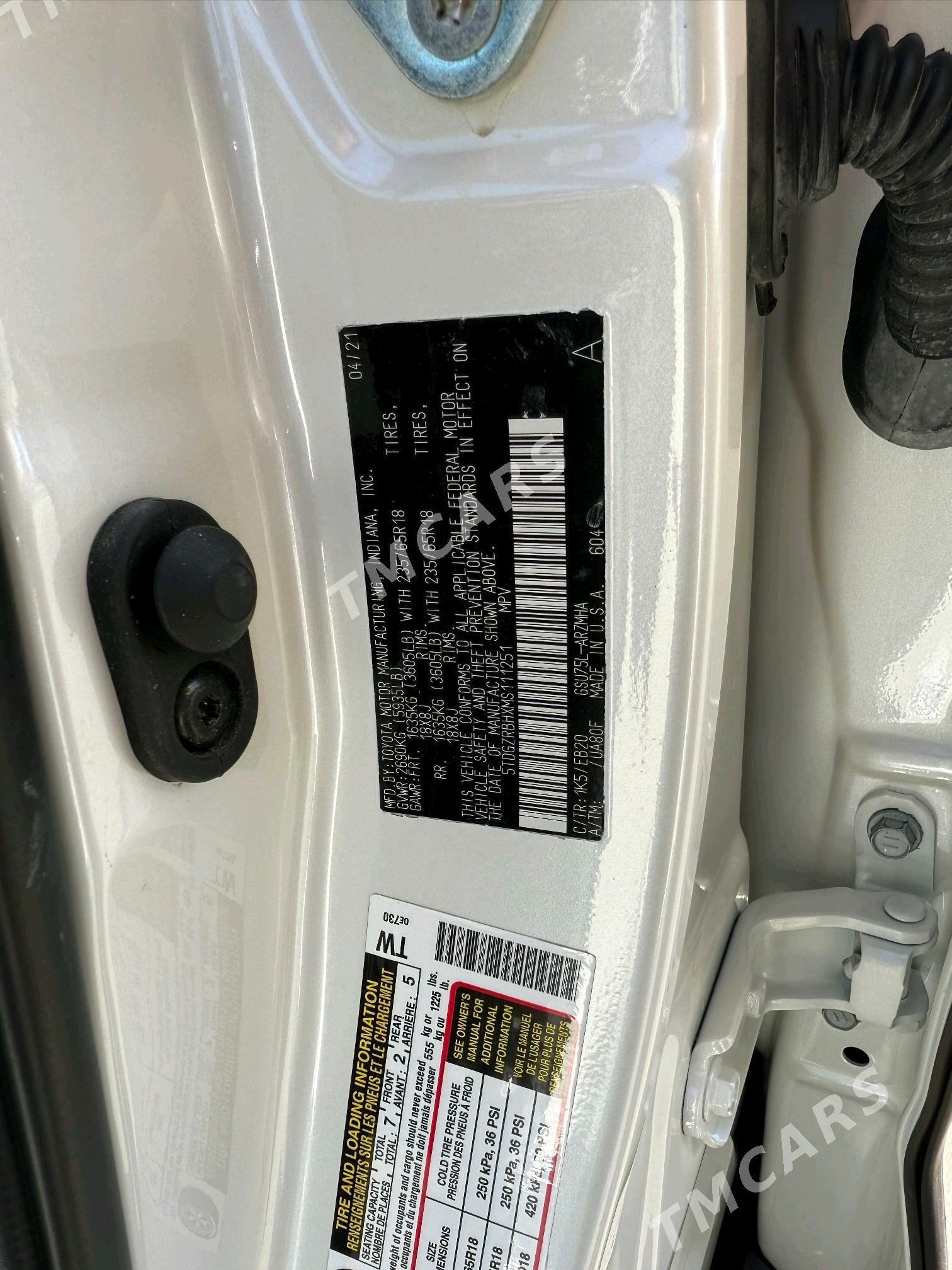Toyota Highlander 2021 - 465 000 TMT - Мары - img 7
