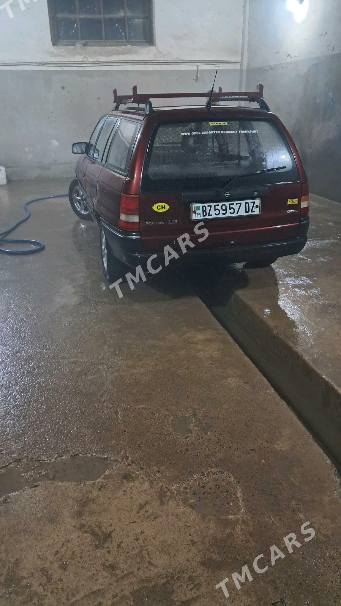 Opel Astra 1993 - 50 000 TMT - Gubadag - img 3
