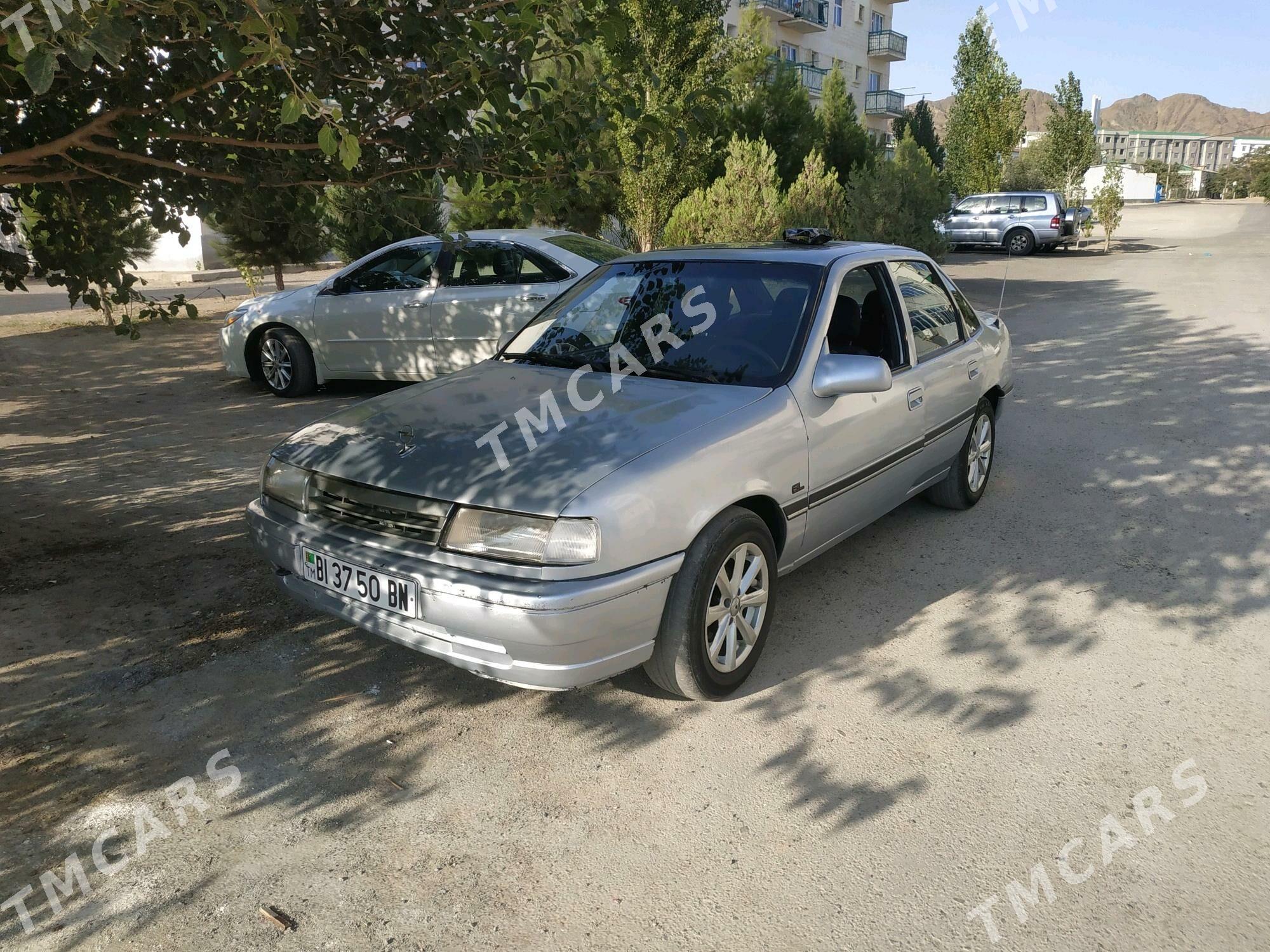 Opel Vectra 1991 - 30 000 TMT - Туркменбаши - img 3