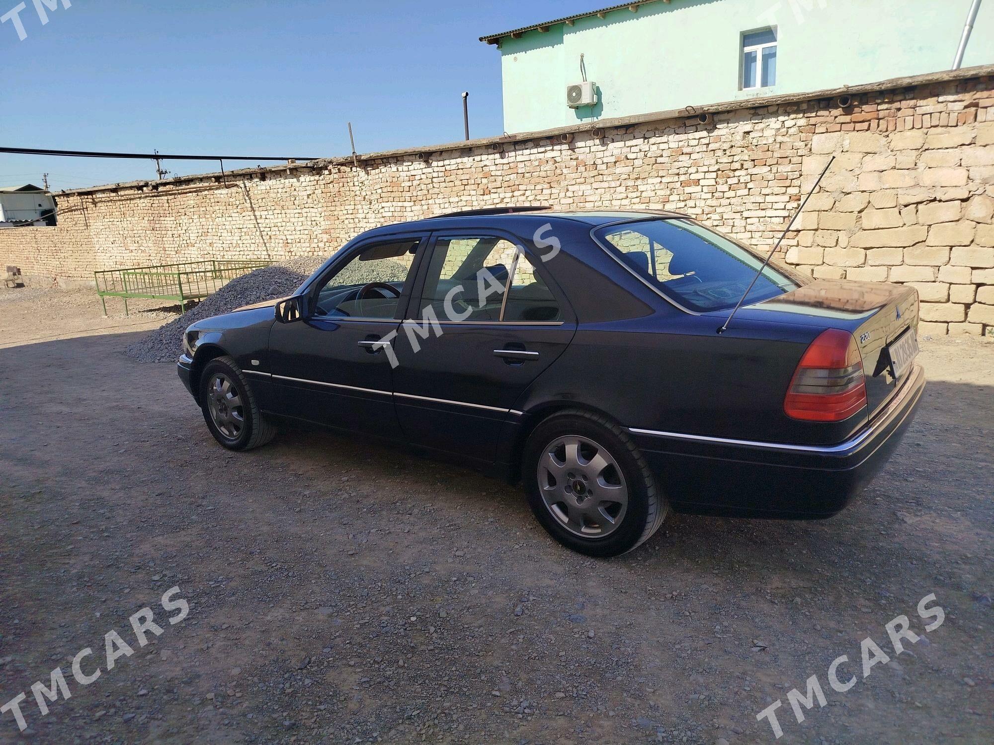 Mercedes-Benz 230E 1994 - 44 000 TMT - Берекет - img 3