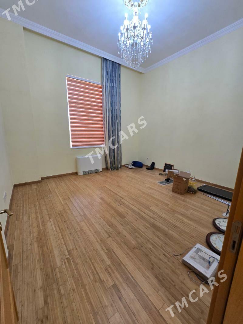 Элитка Айтакова 4ком 200м2 - Aşgabat - img 5