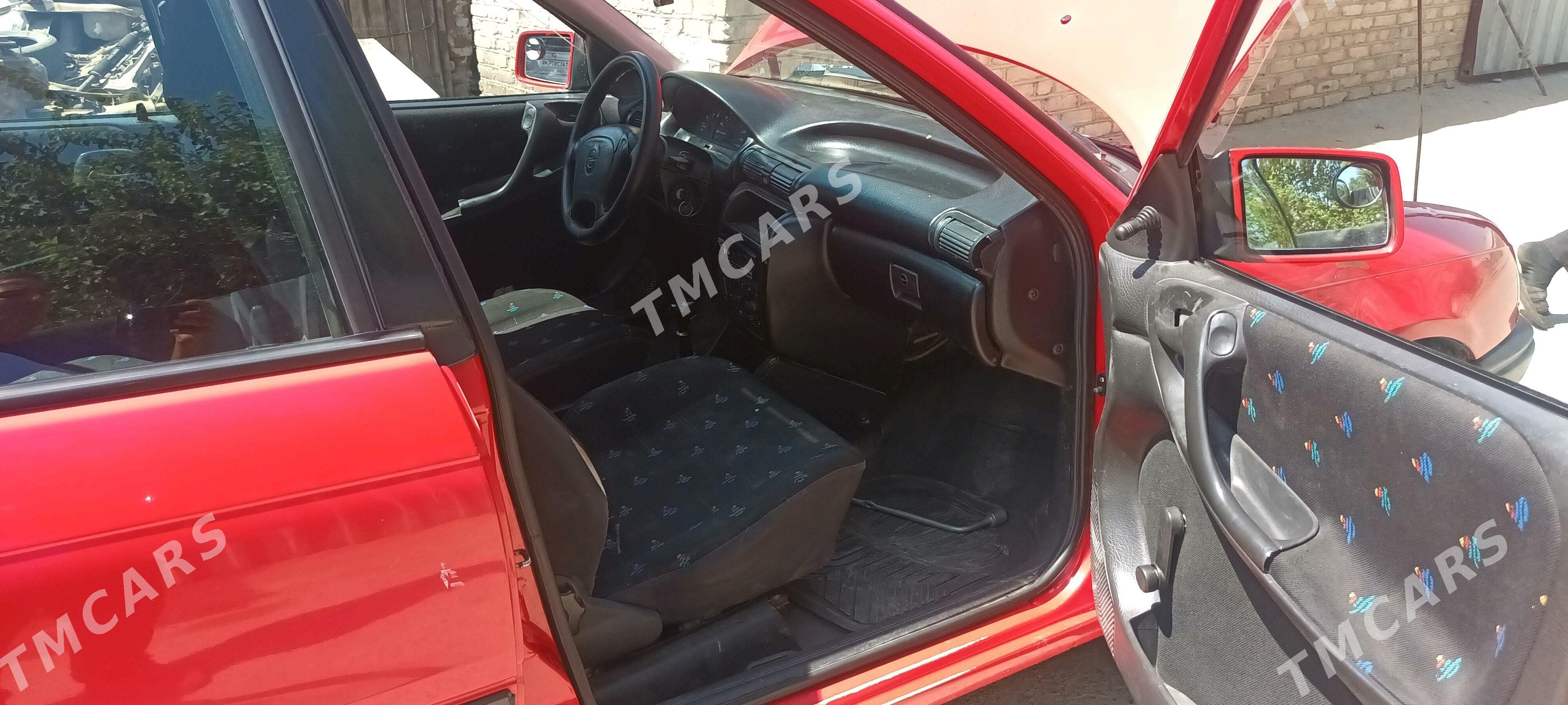 Opel Astra 1994 - 40 000 TMT - Mary - img 5
