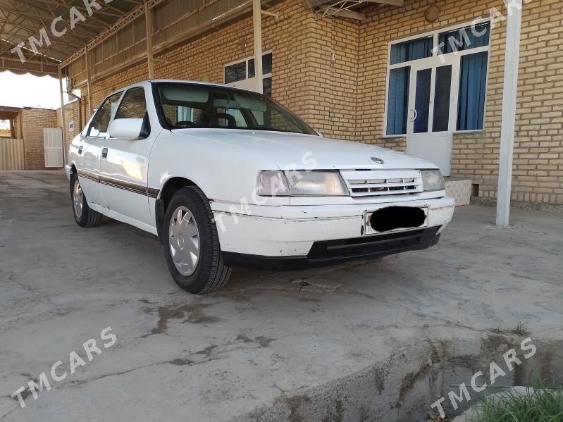 Opel Vectra 1992 - 18 000 TMT - Mary - img 3