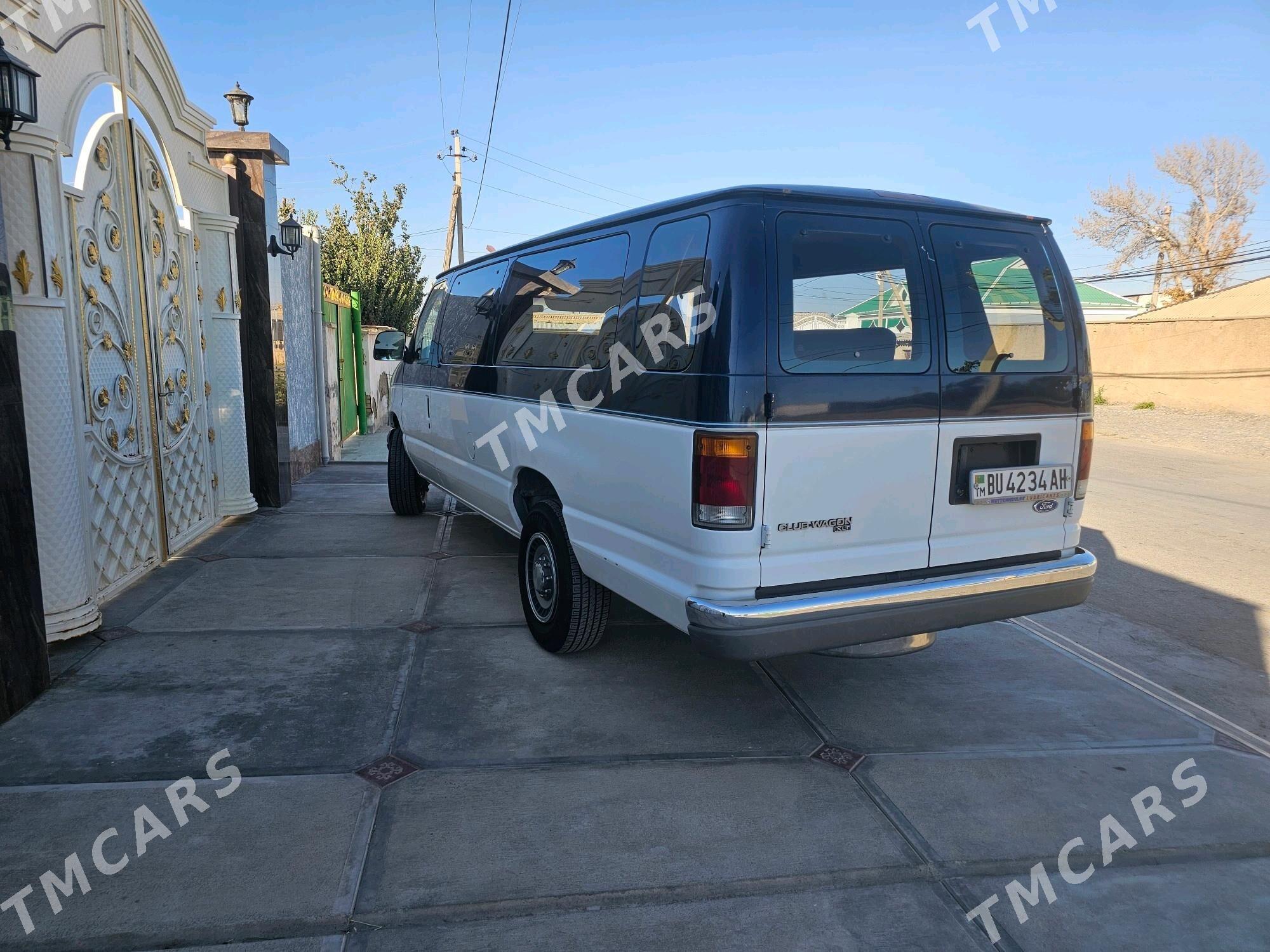 Ford Club Wagon 1993 - 130 000 TMT - Кака - img 6