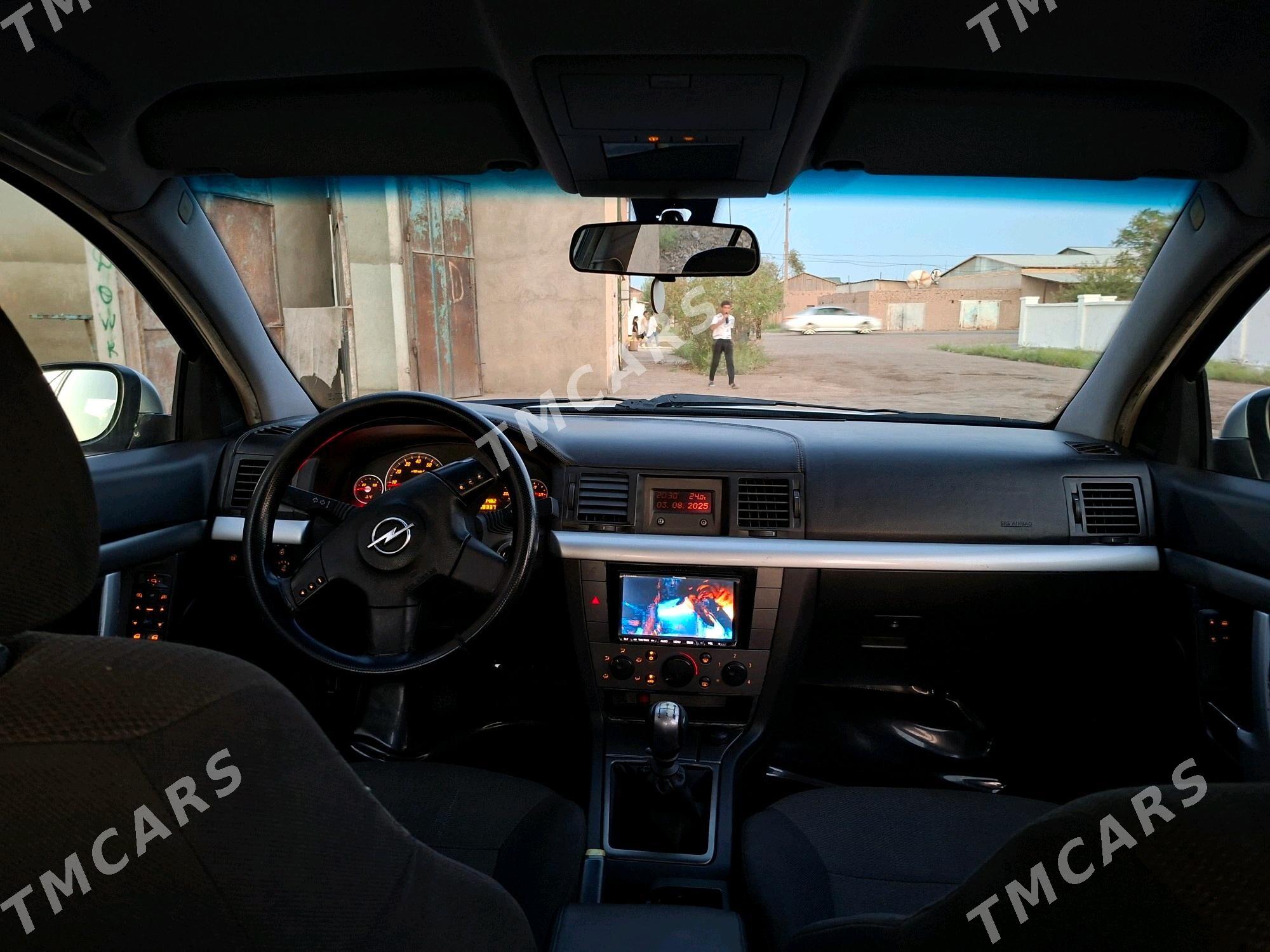 Opel Vectra 2002 - 75 000 TMT - Гурбансолтан Едже - img 3