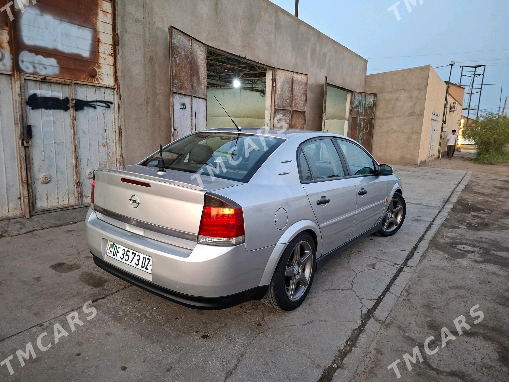 Opel Vectra 2002 - 75 000 TMT - Гурбансолтан Едже - img 4